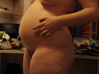 Fat bush-leaguer STUFFS foetus ventre
