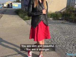 Public Factor She is pantyless together with gets fucked indestructible